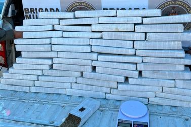 Homem &eacute; preso por tr&aacute;fico de drogas e mais de 40 kg de maconha s&atilde;o apreendidos em Canela