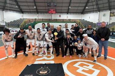 Panel&atilde;o conquista o t&iacute;tulo do Campeonato Municipal de Futsal Veteranos de Gramado