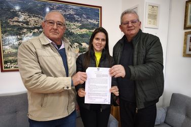 Prefeitura de Nova Petr&oacute;polis destina R$ 75 mil para mecaniza&ccedil;&atilde;o agr&iacute;cola no Vale do Ca&iacute;