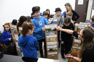 Alunos do 3&ordm; ano apresentam projeto sobre a hist&oacute;ria e o patrim&ocirc;nio de Picada Caf&eacute;