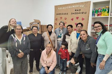 CRAS de Nova Petr&oacute;polis promove 12&ordm; encontro do PAIF em alus&atilde;o ao Agosto Lil&aacute;s
