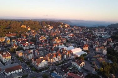 Gramado adota chegada de &ocirc;nibus de turismo com cadastro pr&eacute;vio a partir de 14 de setembro