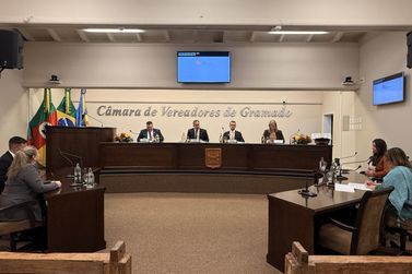 C&acirc;mara de Gramado realiza 4&ordf; Sess&atilde;o Extraordin&aacute;ria de 2026 nesta quinta-feira (15)