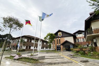 Pa&ccedil;o Municipal abre neste s&aacute;bado (17), para atender a comunidade canelense