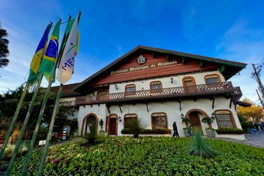Gramado contrata Instituto Consulplan para organizar novo Concurso P&uacute;blico da Educa&ccedil;&atilde;o
