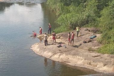 Homem morre afogado no Rio São João