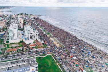 Gusttavo Lima registra 2&ordm; maior p&uacute;blico da hist&oacute;ria do Ver&atilde;o Maior Paran&aacute;