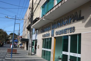 C&acirc;mara de Matinhos quer aumentar aux&iacute;lio-alimenta&ccedil;&atilde;o para R$ 1.488 mensais