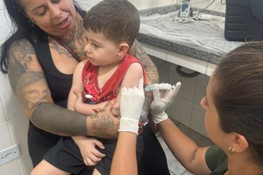 Dia D de vacina&ccedil;&atilde;o contra a gripe supera mil doses aplicadas em Guaratuba
