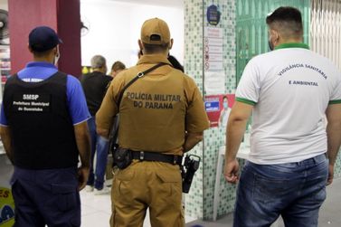 Moradores do Pi&ccedil;arras denunciam empresa por vazamento de res&iacute;duos de peixe