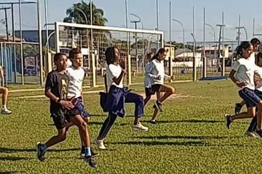 Atletismo de Guaratuba abre vagas para jovens no Complexo Esportivo