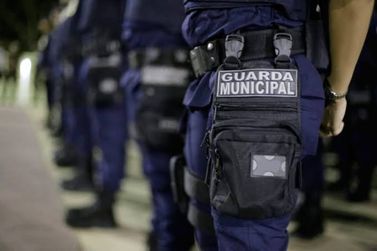 Briga tem TV jogada de sacada e homem detido no Pi&ccedil;arras