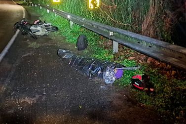 Motociclista de 20 anos morre ap&oacute;s acidente na PR-412