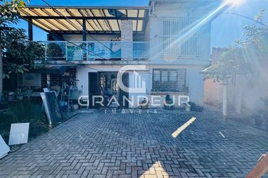 Sobrado &agrave; venda - 312m&sup2; - Balneario Nereidas