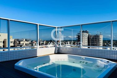 Apartamento &agrave; venda - 250m&sup2; - Centro