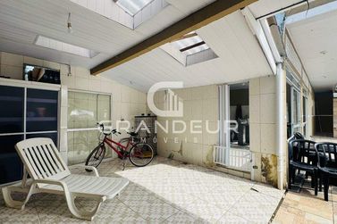 Casa &agrave; venda - 160m&sup2; - Bairro Mirim