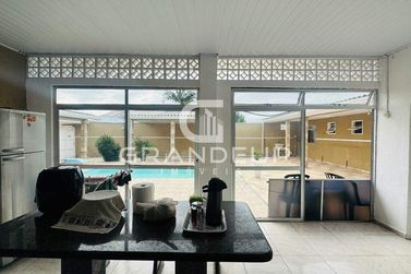 Casa para alugar - 160m&sup2; - Bairro Mirim