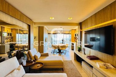 Apartamento &agrave; venda - 250m&sup2; - Centro