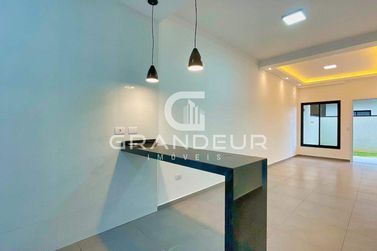 Casa &agrave; venda - 90m&sup2; - Balne&aacute;rio Eliana