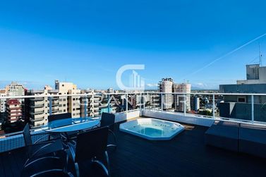 Apartamento &agrave; venda - 250m&sup2; - Centro