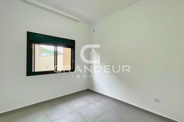 Casa &agrave; venda - 90m&sup2; - Balne&aacute;rio Eliana