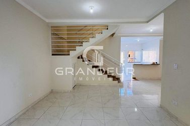 Sobrado &agrave; venda - 150m&sup2; - Pi&ccedil;arras