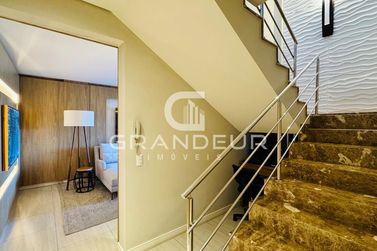 Apartamento &agrave; venda - 250m&sup2; - Centro