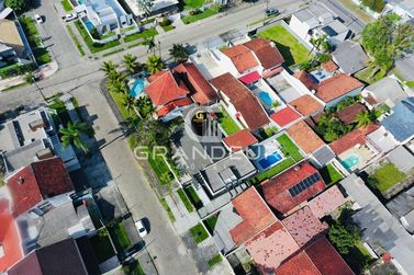 Terreno &agrave; venda - 127m&sup2; - Centro