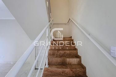 Sobrado &agrave; venda - 150m&sup2; - Pi&ccedil;arras
