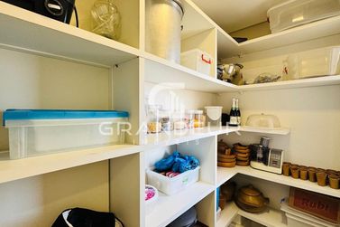 Apartamento &agrave; venda - 250m&sup2; - Centro