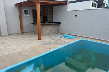 Casa &agrave; venda - 120m&sup2; - Eliana