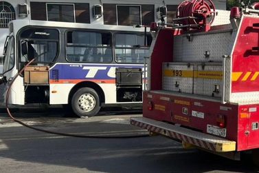 Princípio de incêndio atinge ônibus da Tuga no centro de Guaxupé
