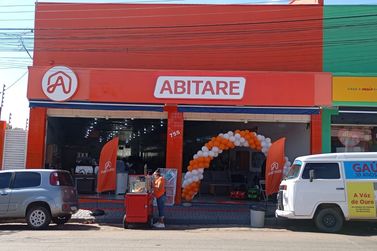 Inaugura&ccedil;&atilde;o da Abitare movimenta Centro de Curi&uacute;va com promo&ccedil;&otilde;es e brindes