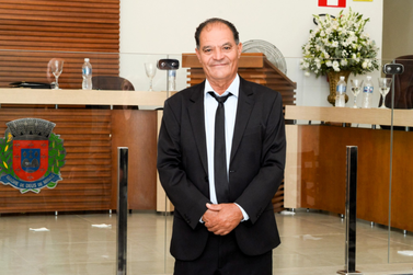 Armando Rodrigues assume oficialmente a prefeitura de Madre de Deus de Minas