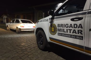 Brigada Militar de Canela prende dupla por furto de veículo