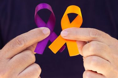 Fevereiro roxo e laranja: como lidar com Alzheimer, fibromialgia e lúpus