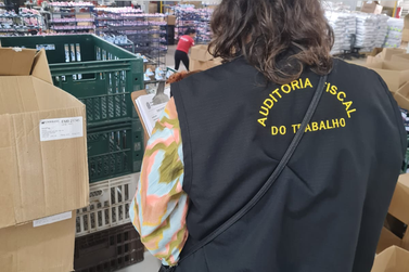 Fiscaliza&ccedil;&atilde;o afasta adolescentes de atividades no setor cal&ccedil;adista em cidades da regi&atilde;o