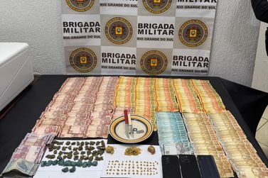 Dupla &eacute; presa por tr&aacute;fico de drogas ap&oacute;s a&ccedil;&atilde;o da Brigada Militar em Igrejinha