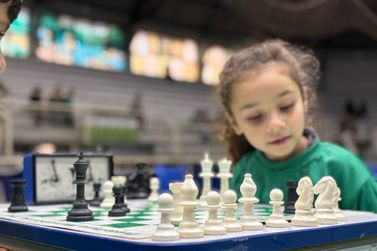 Tr&ecirc;s Coroas recebe 1&ordm; FIDE/CBX Escolar e Aberto de Xadrez Rainha do Paranhana
