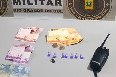 Brigada Militar prende homem em flagrante por tr&aacute;fico de entorpecentes em Tr&ecirc;s Coroas