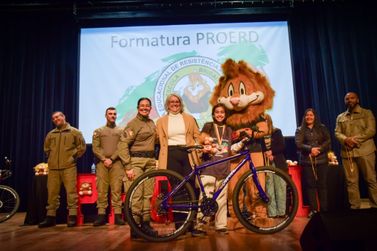 Formatura do PROERD certifica 130 estudantes da rede de ensino de Taquara