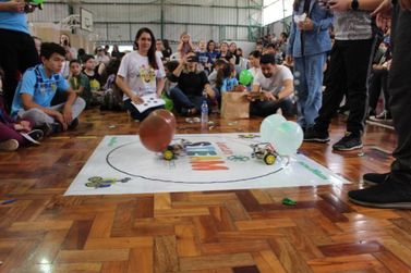 Parob&eacute; realiza a IX Feira de Inicia&ccedil;&atilde;o Cient&iacute;fica &ndash; FEICIPA: M&uacute;ltiplas Linguagens