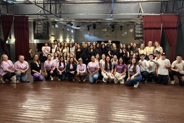 Sarau das Escolas promove conscientiza&ccedil;&atilde;o sobre viol&ecirc;ncia contra a mulher em Parob&eacute;