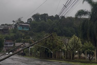Prefeitura de Igrejinha notifica RGE ap&oacute;s mais de 24h de interrup&ccedil;&atilde;o causada por vendaval