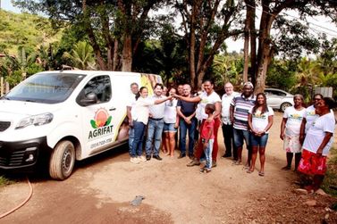 Timóteo recebe veículo por meio de projeto que estimula a agricultura familiar