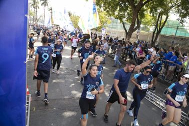 Cruzeiro promove corrida tem&aacute;tica em Ipatinga