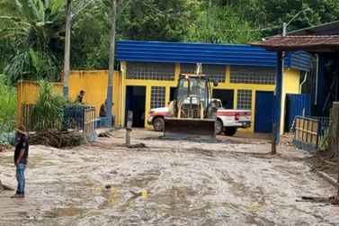 Assista: chuvas causam alagamentos e preju&iacute;zos a moradores em Jaguara&ccedil;u