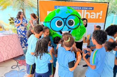 Ipatinga entrega mais de 300 &oacute;culos a estudantes da rede municipal