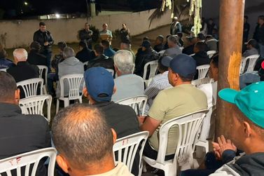 M&aacute;rcio Lima debate sa&uacute;de e infraestrutura com moradores em Bom Jesus do Galho