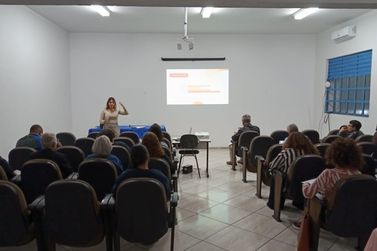 Oficina capacita produtores para editais da Lei Aldir Blanc em Tim&oacute;teo